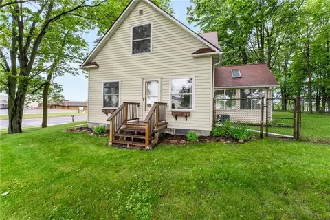 800 8th Ave, Cumberland, WI 54829