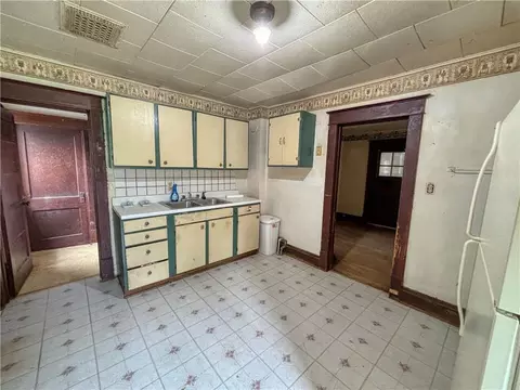 Kitchen - 7 E Franklin Ave, Barron, WI 54812 photo 2 of 2