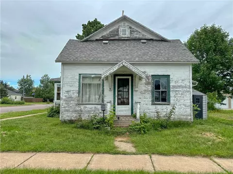 7 E Franklin Ave, Barron, WI 54812