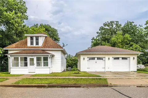 313 Chestnut St, Black River Falls, WI 54615