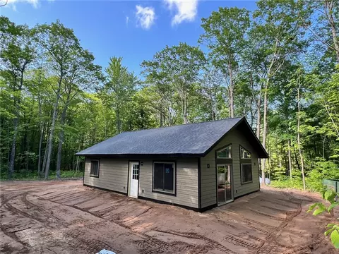 5774 N Mutters Rd, Stone Lake, WI 54876