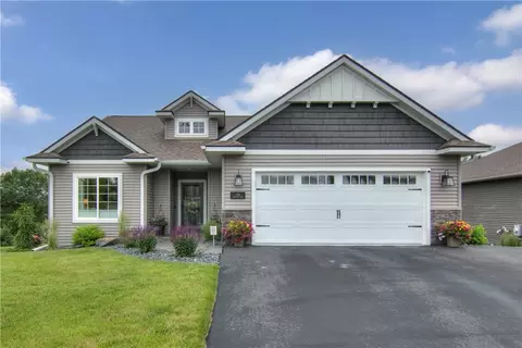 124 Club View Ln, Altoona, WI 54720