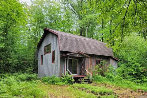 48330 Longview Rd, Drummond, WI 54832