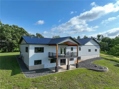 n7329 Albany C, Mondovi, WI 54755