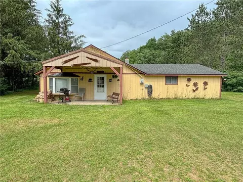 6969 E 1400th Ave, New Auburn, WI 54757