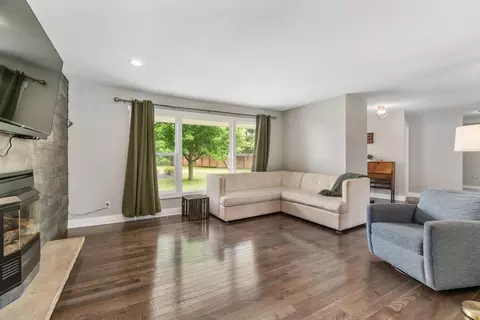 3668 Tamara Dr, Eau Claire, WI 54701 photo 5