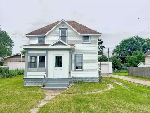 715 Spring St, Eau Claire, WI 54703