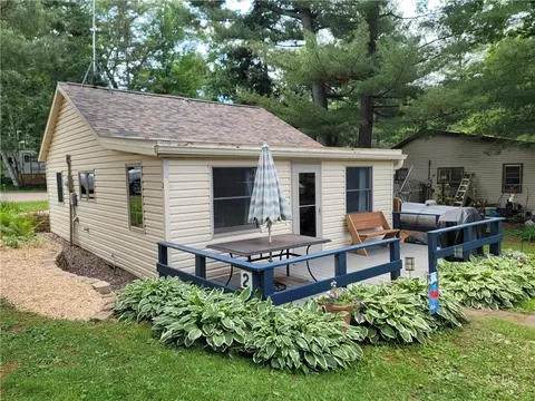 967 25 18 St #2, Chetek, WI 54728