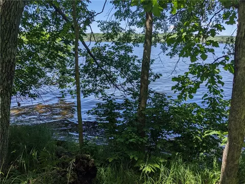 2821 N East Shore Dr, Birchwood, WI 54817
