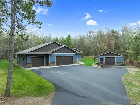 501 Lake Rd, Altoona, WI 54720
