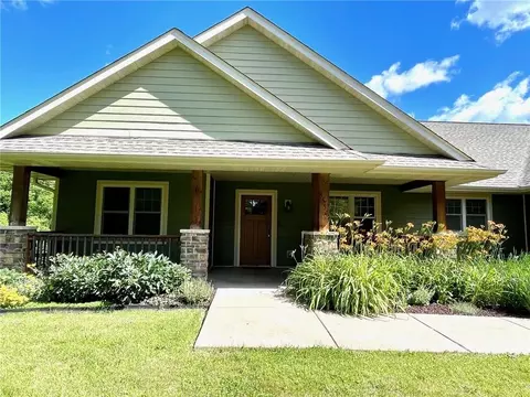 e5556 700th Avenue, Menomonie, WI 54751