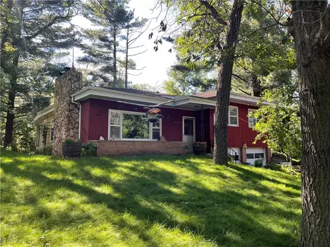 2114 115th St, Chippewa Falls, WI 54729