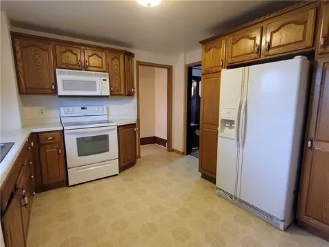 Kitchen - 725 3rd St, Chetek, WI 54728 photo 3 of 3