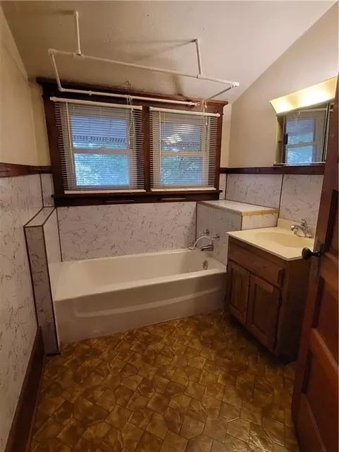 Bath - 725 3rd St, Chetek, WI 54728 photo 3 of 4