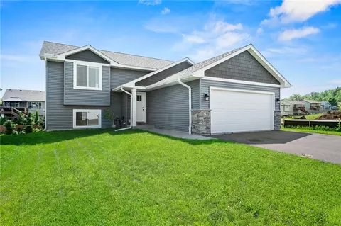 1751 Morning Glory Dr, River Falls, WI 54022