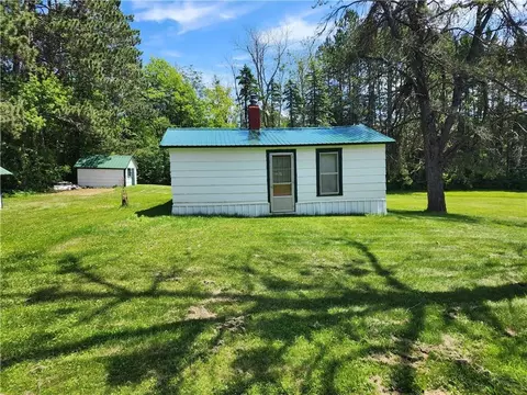 6996 N Broadway Rd, Draper, WI 54896