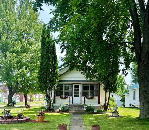625 Main St, Cornell, WI 54732 photo 2