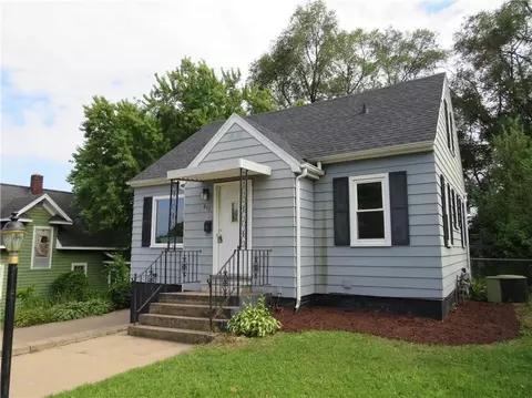 611 Vine St, Eau Claire, WI 54703