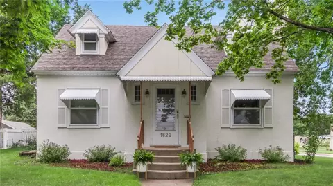 1822 Woodland Ave, Eau Claire, WI 54701