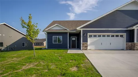 3389 Iris Dr, Eau Claire, WI 54703