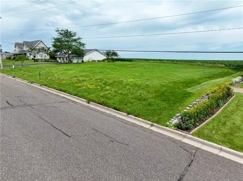 115 13th Ave, Bloomer, WI 54724