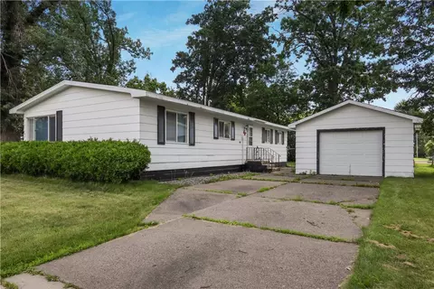 148 S 7th St, Barron, WI 54812