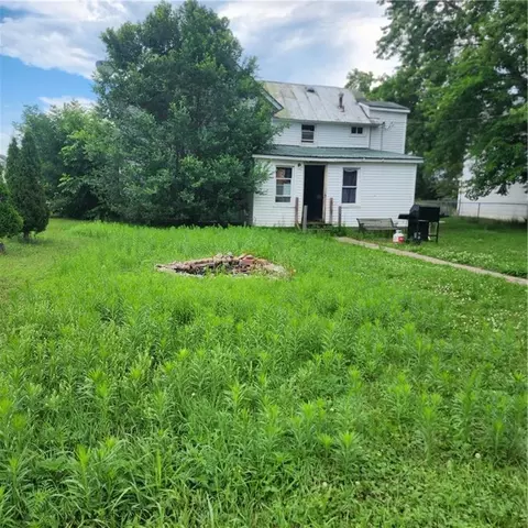 304 S State St, Chippewa Falls, WI 54729