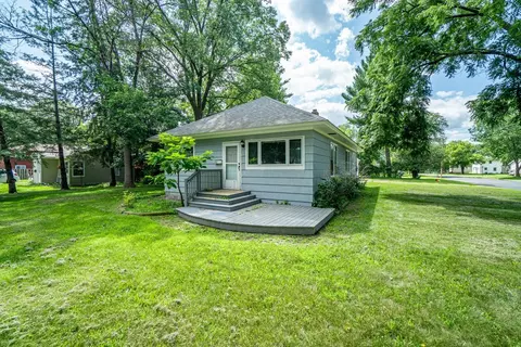 222 15th Ave W #1, Menomonie, WI 54751
