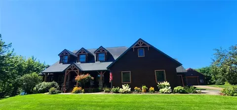 s8920 David Court, Eleva, WI 54738