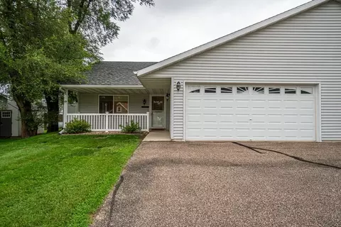 502 Lee St #A, Durand, WI 54736