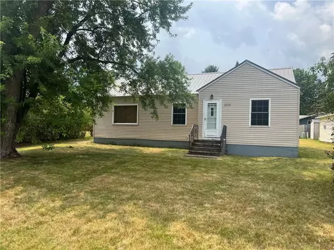 1520 Hammond Ave, Rice Lake, WI 54868