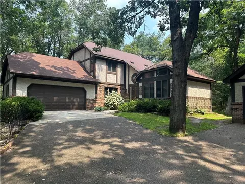 366 Brookwood Dr, Hudson, WI 54016