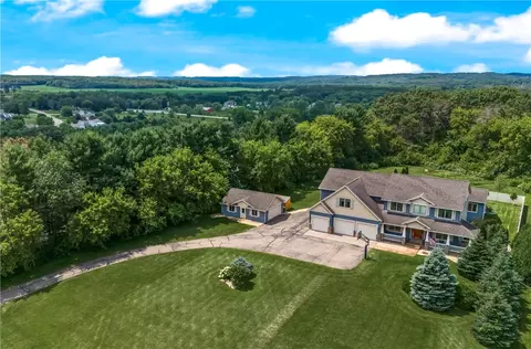 s8650 Heartwood Drive, Eleva, WI 54738 photo 2
