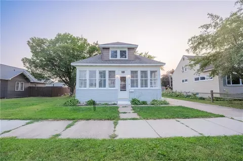 546 S Main St, Chippewa Falls, WI 54729