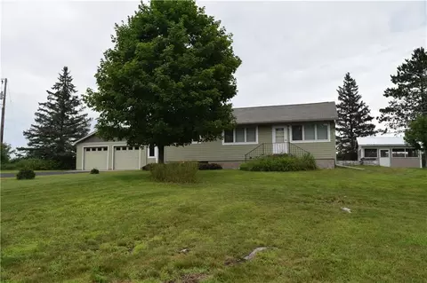 866 20th St, Clayton, WI 54004