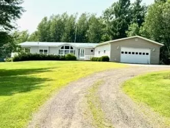 1145 N School Rd, Thorp, WI 54771