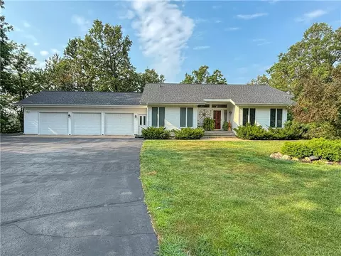 924 Menasha Ave E, Ladysmith, WI 54848