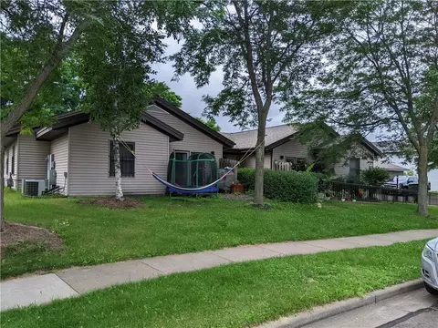 4935 Coventry Ct #1-4, Eau Claire, WI 54701