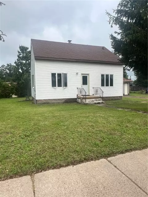 3106 Anderson Dr, Eau Claire, WI 54703
