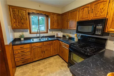 401 E Main St, Thorp, WI 54771 photo 4