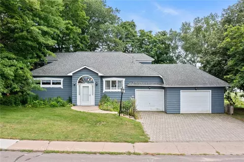 1355 Grove St, Cumberland, WI 54829