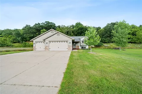 3798 Nicholas Dr, Menomonie, WI 54751
