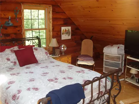 Bedroom - w6905 Dam Road, Fifield, WI 54524 photo 4 of 4