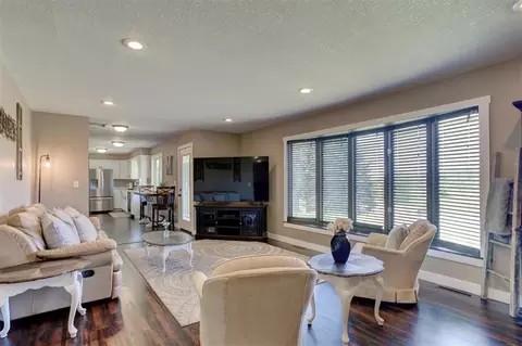 1606 E Division St, River Falls, WI 54022 photo 22