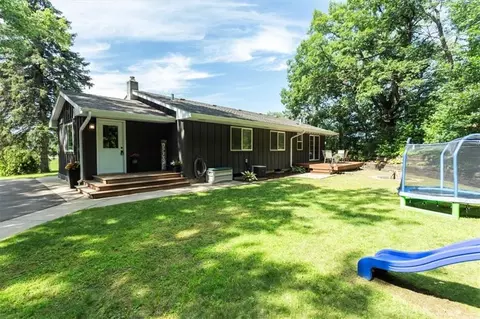 1606 E Division St, River Falls, WI 54022 photo 8