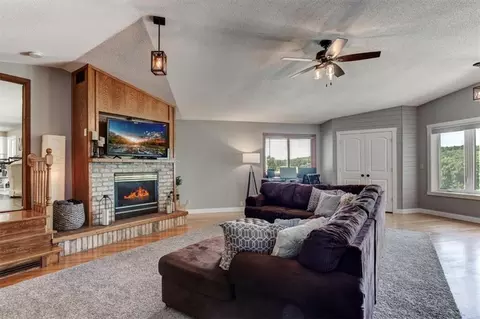 1606 E Division St, River Falls, WI 54022 photo 25
