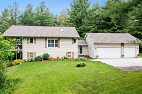 1048 25 - 25 14 Ave, Cumberland, WI 54829