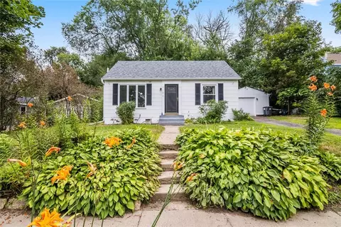 1014 10th St, Hudson, WI 54016