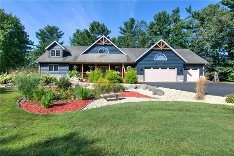 2403 Eagle Ridge Dr NE, Menomonie, WI 54751
