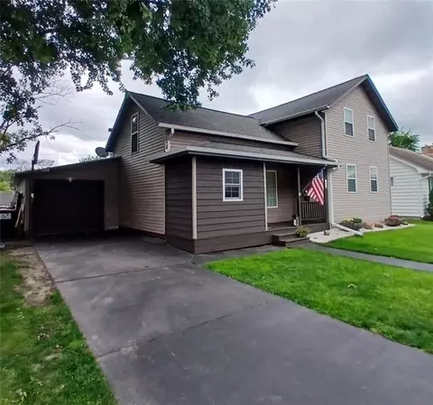 232 W Lincoln Ave, Fall Creek, WI 54742